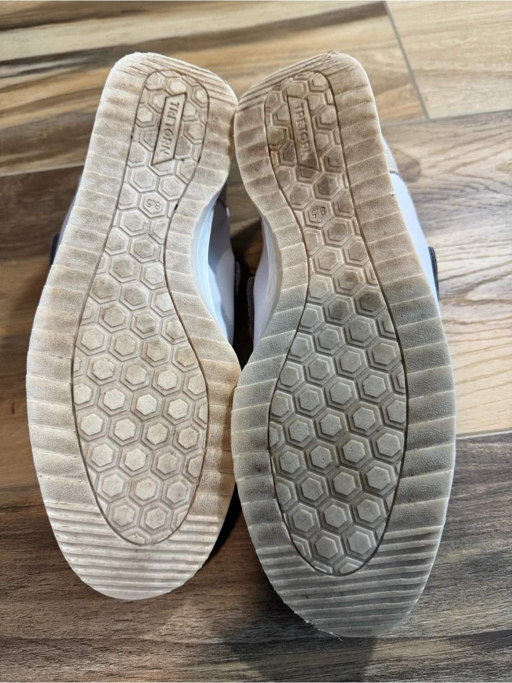 Kristine Elite Women's Tennis Shoes – Size 8.5 – Gently Used